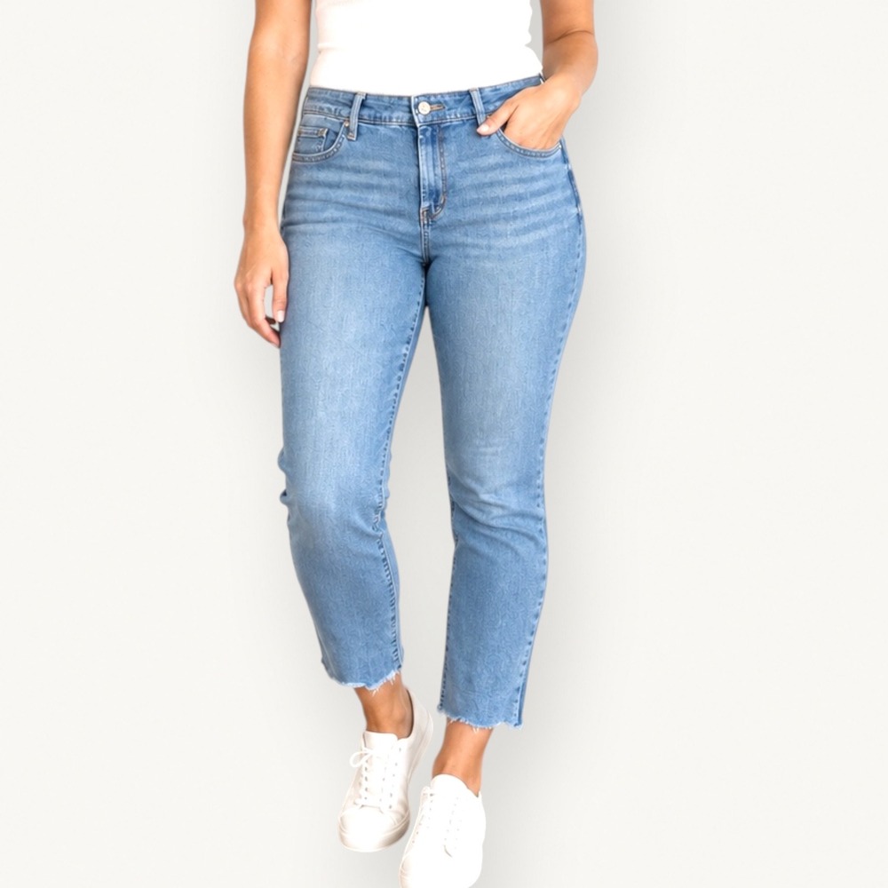 Jessica Simpson Relaxed Skinny Crop Jeans Light Wash Raw Hem 10/30